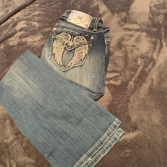 Jeans - Picture 3 of 4